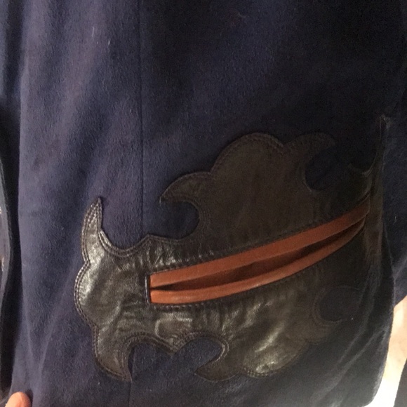 John Michael vintage, navy blue suede, with black embossed fitted blazer. - Picture 6 of 9